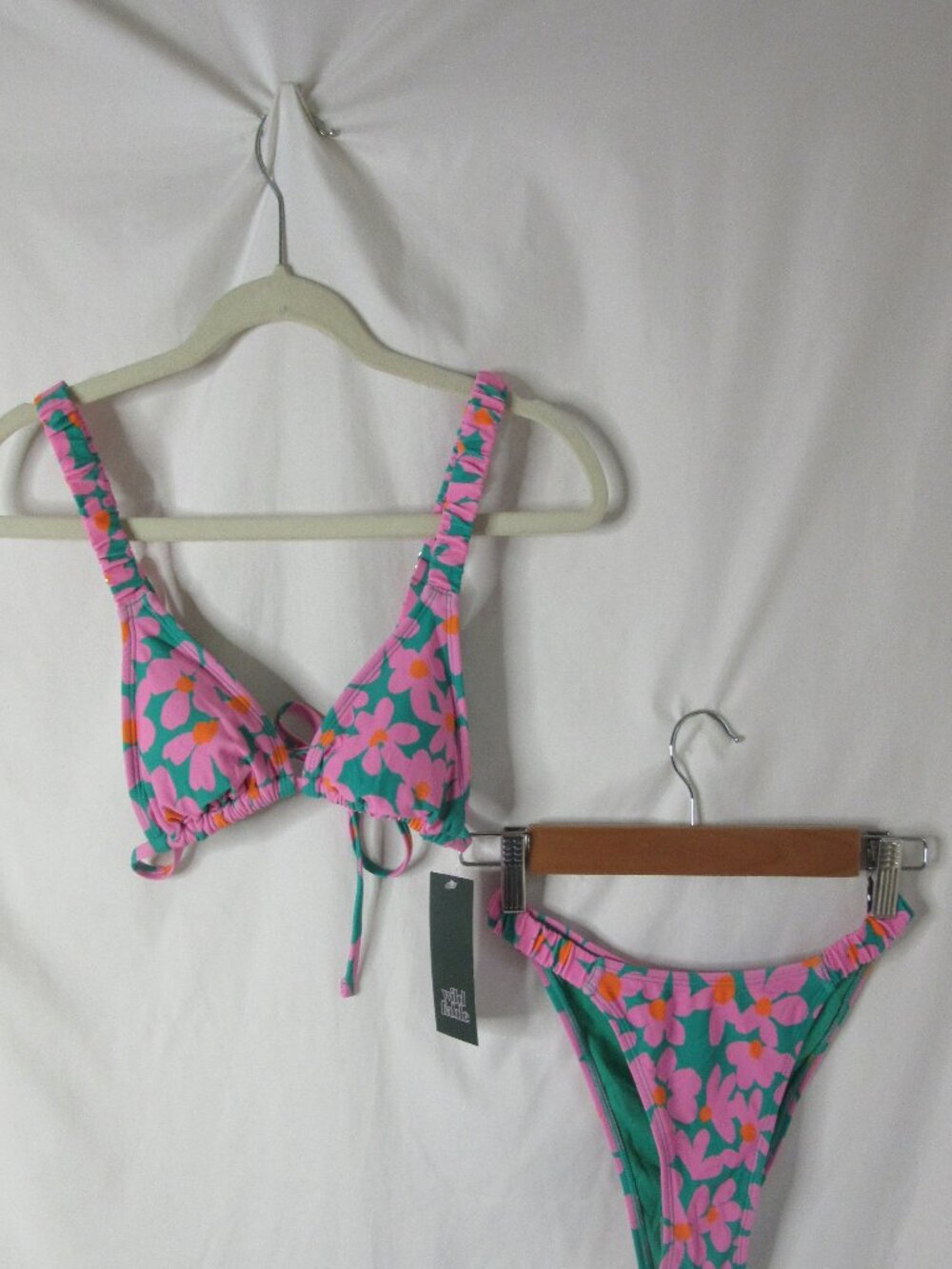 wild fable 2 Piece Bikini Green Pink Daisy Beach Swimsuit Size XS NWT